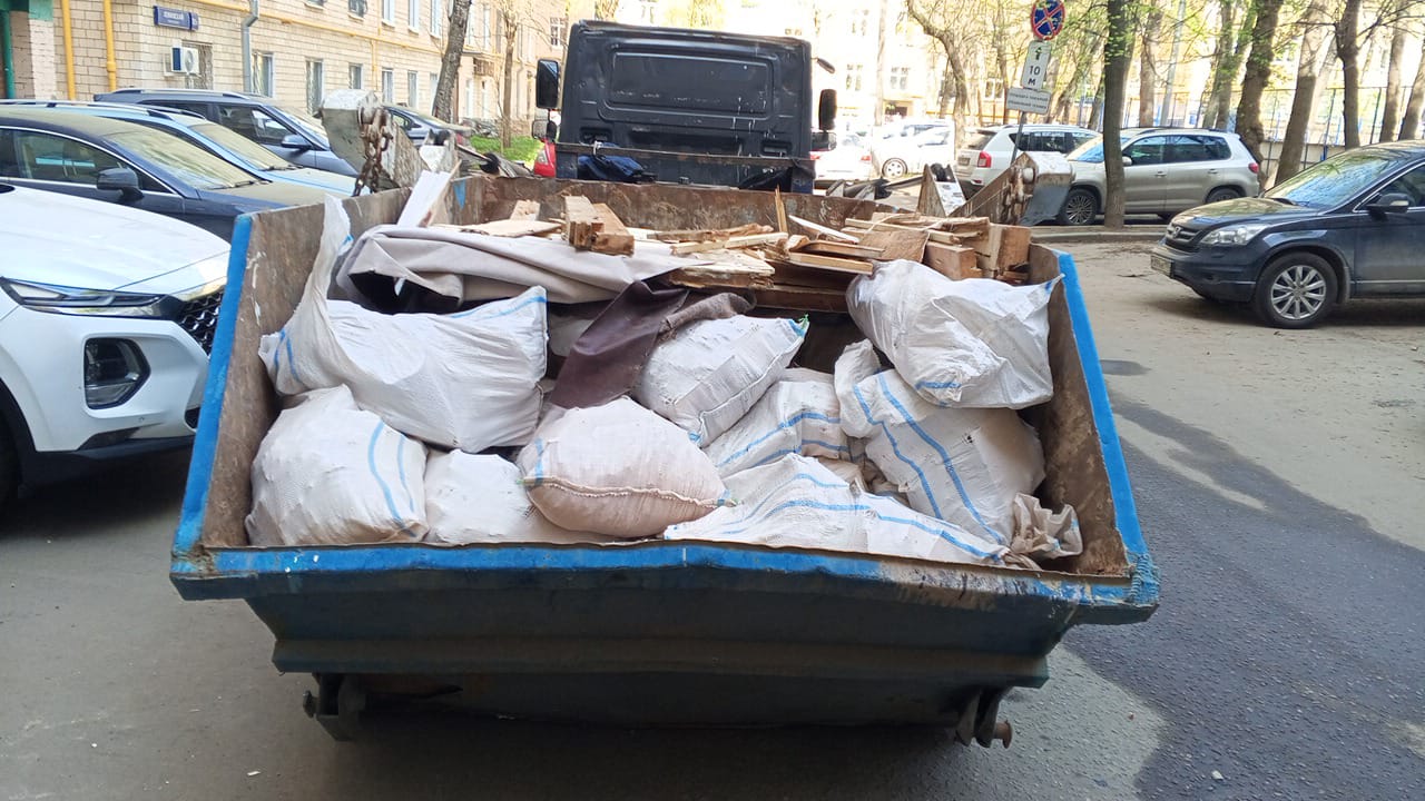 Вывоз мусора из магазина в Находке в октябре