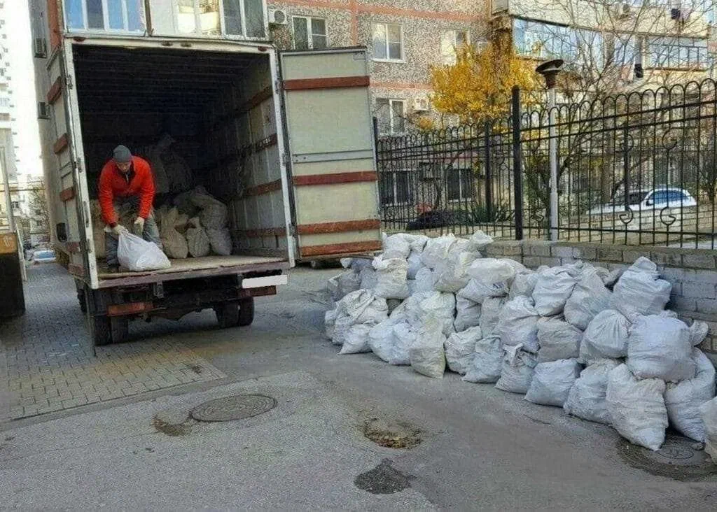 Вывоз мусора после переезда в Находке в октябре
