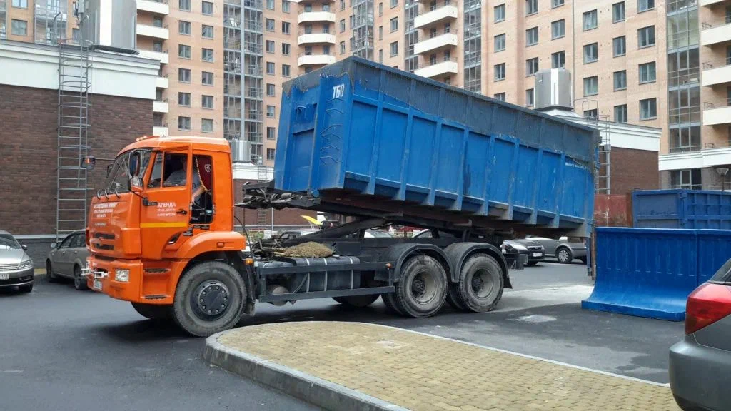 Аренда пухто для вывоза строительного и бытового мусора в Находке в октябре