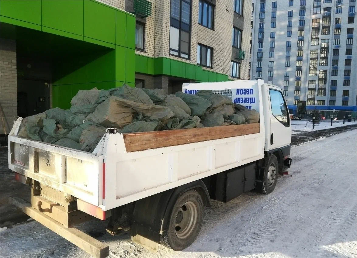 Вывоз мусора грузовым фургоном 3 тонны в Находке — цена от 1393 руб., ПроМусор