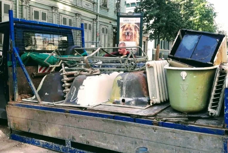 Вывоз старой сантехники в Находке от ПроМусор: быстро, недорого от 567 руб., утилизация и грузчики